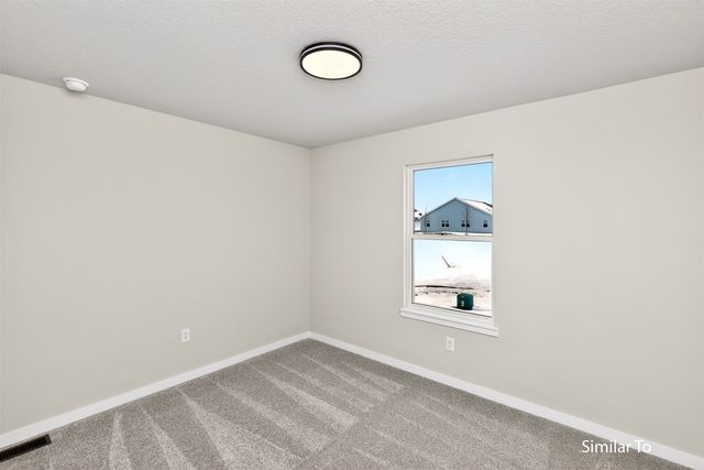 6530 NE 11th Court, Des Moines, IA 50313