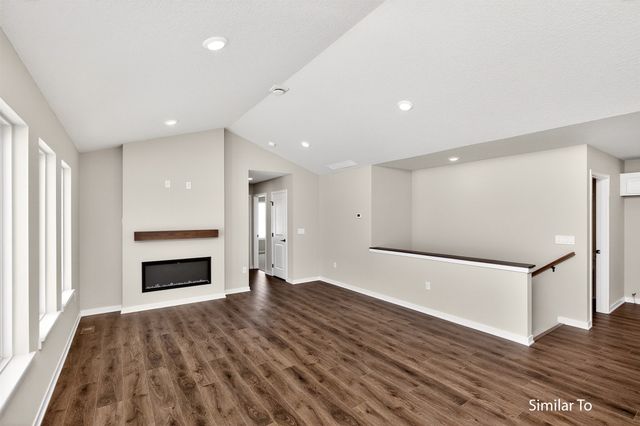 6530 NE 11th Court, Des Moines, IA 50313