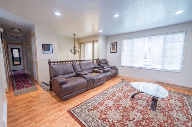 1430 E 8685 S, Sandy, UT 84093