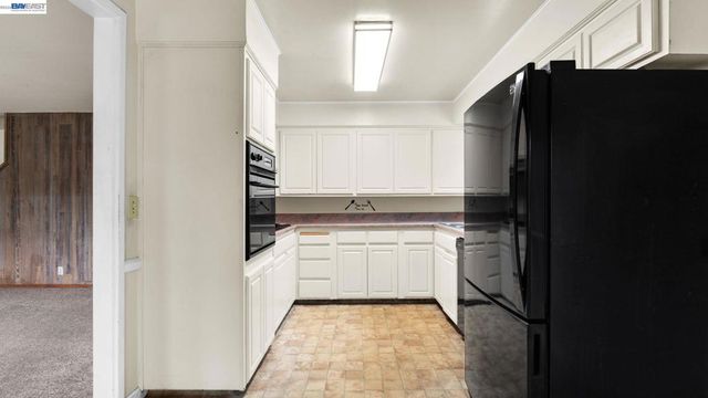 2457 2457 Ramona St, Pinole, CA 94564