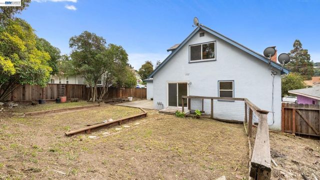 2457 2457 Ramona St, Pinole, CA 94564