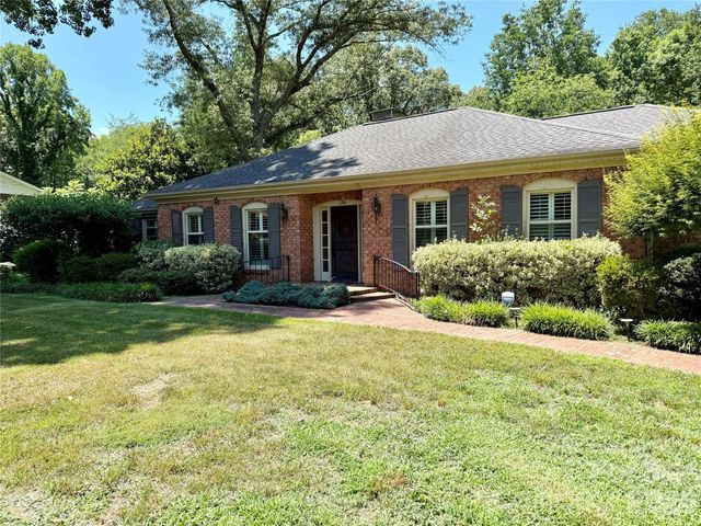 136 Mimosa Hills Drive, Morganton, NC 28655