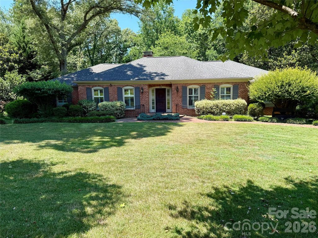 136 Mimosa Hills Drive, Morganton, NC 28655