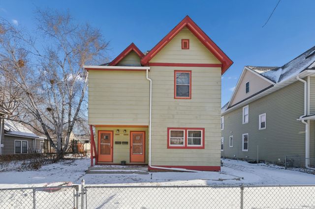 2211 10th Avenue S, Minneapolis, MN 55404