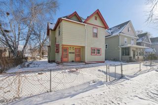 2211 10th Avenue S, Minneapolis, MN 55404