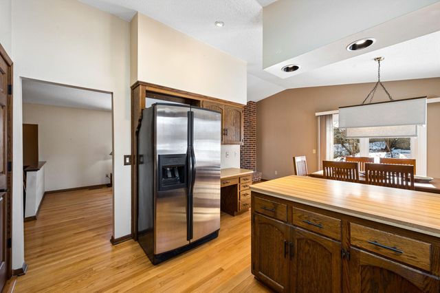 5210 Shady Lane, Excelsior, MN 55331