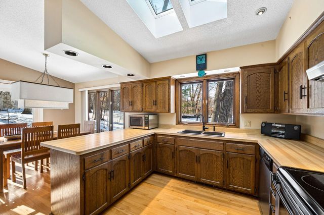 5210 Shady Lane, Excelsior, MN 55331