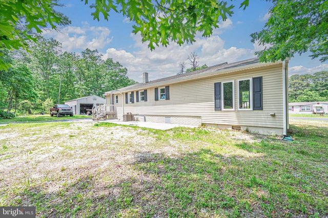 1424 W POINT AVE, Mays Landing, NJ 08330