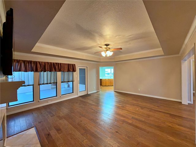 2300 Memorial Pkwy, Portland, TX 78374