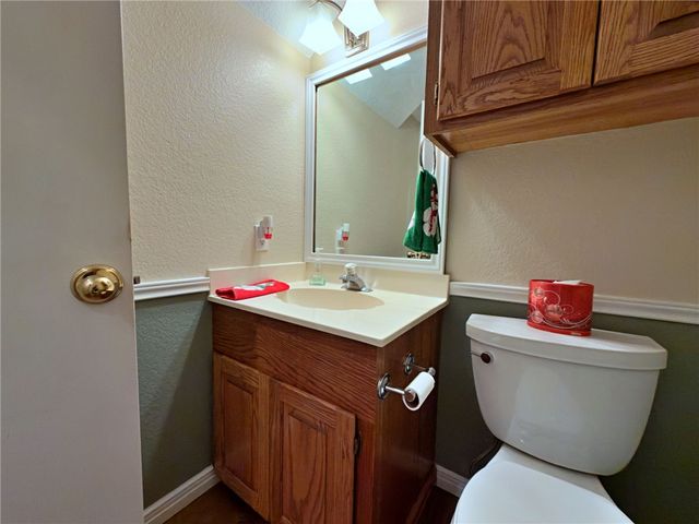 2300 Memorial Pkwy, Portland, TX 78374