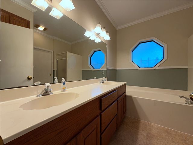 2300 Memorial Pkwy, Portland, TX 78374