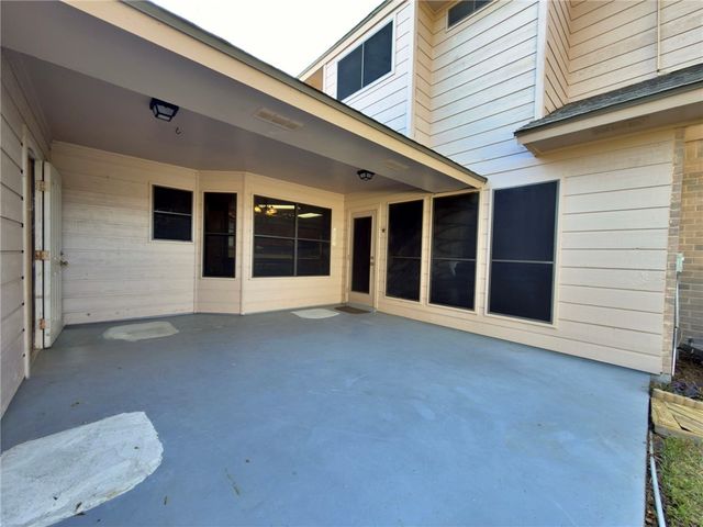 2300 Memorial Pkwy, Portland, TX 78374