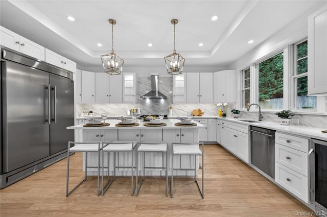5 Pepperday Avenue, Port Washington, NY 11050
