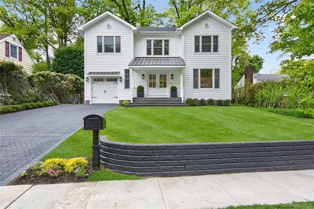 5 Pepperday Avenue, Port Washington, NY 11050