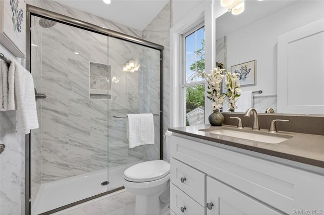 5 Pepperday Avenue, Port Washington, NY 11050