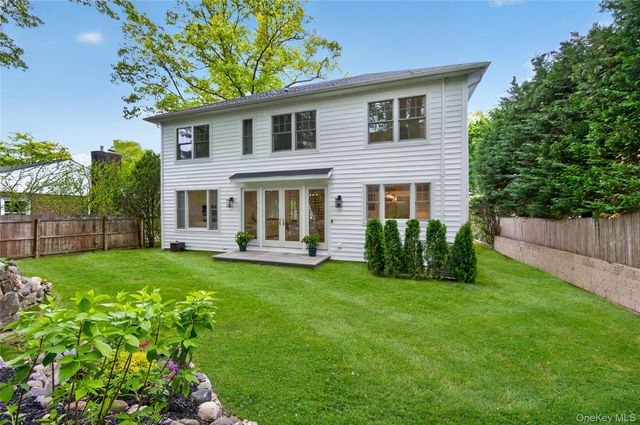 5 Pepperday Avenue, Port Washington, NY 11050