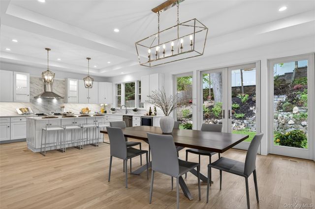5 Pepperday Avenue, Port Washington, NY 11050