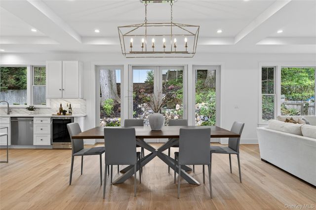 5 Pepperday Avenue, Port Washington, NY 11050
