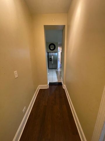 6835 S Calumet Avenue, Chicago, IL 60637