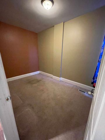 6835 S Calumet Avenue, Chicago, IL 60637