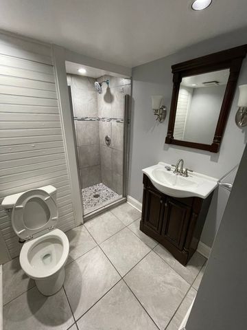 6835 S Calumet Avenue, Chicago, IL 60637