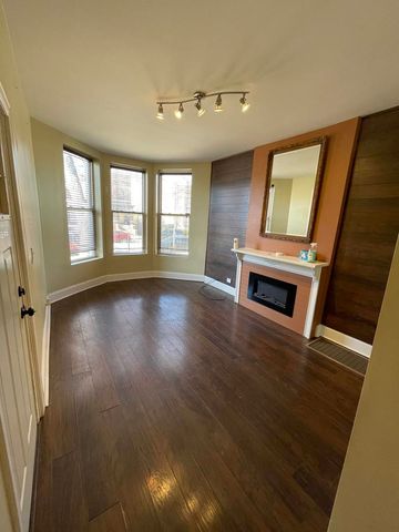 6835 S Calumet Avenue, Chicago, IL 60637