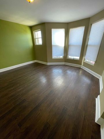 6835 S Calumet Avenue, Chicago, IL 60637