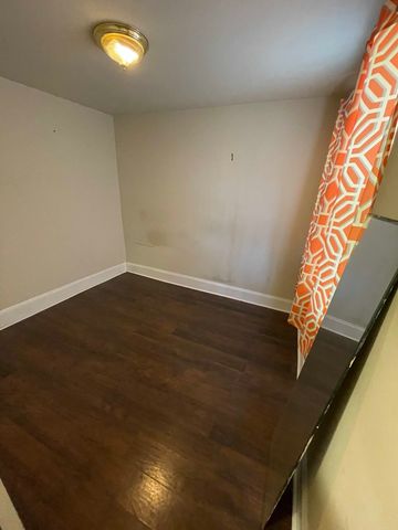 6835 S Calumet Avenue, Chicago, IL 60637