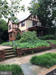 1724 VARNUM ST NW, Washington, DC 20011