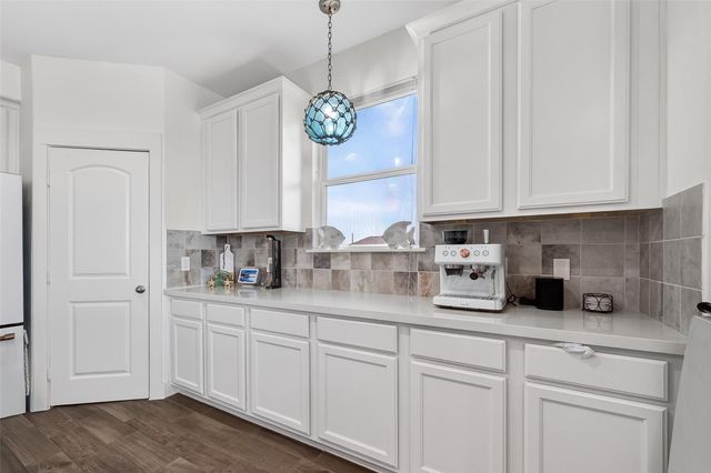 1300 Menard Avenue, Seabrook, TX 77586