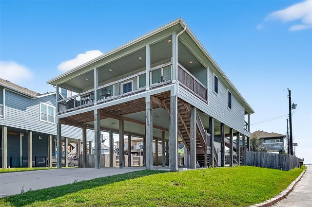 1300 Menard Avenue, Seabrook, TX 77586