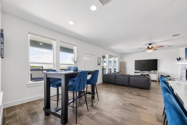 1300 Menard Avenue, Seabrook, TX 77586