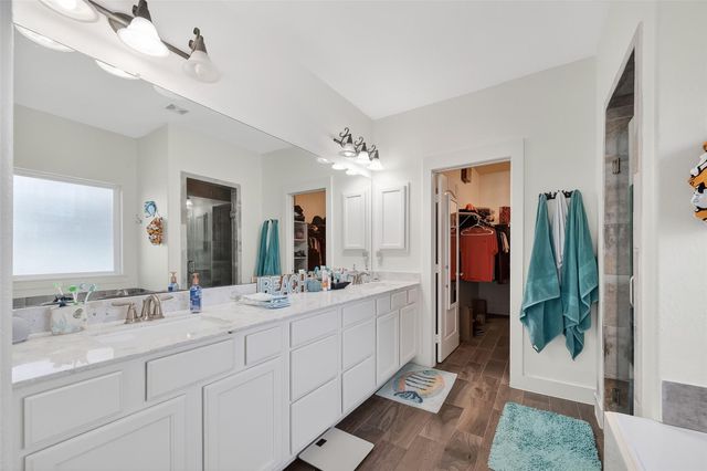 1300 Menard Avenue, Seabrook, TX 77586