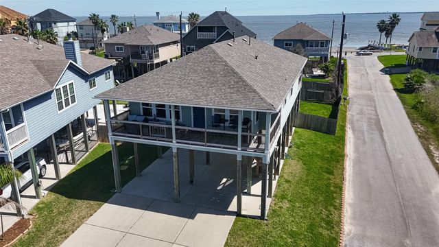 1300 Menard Avenue, Seabrook, TX 77586