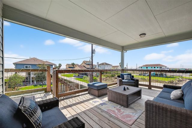 1300 Menard Avenue, Seabrook, TX 77586