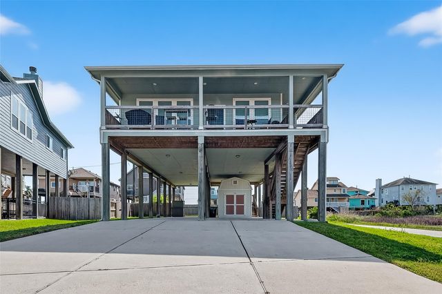 1300 Menard Avenue, Seabrook, TX 77586