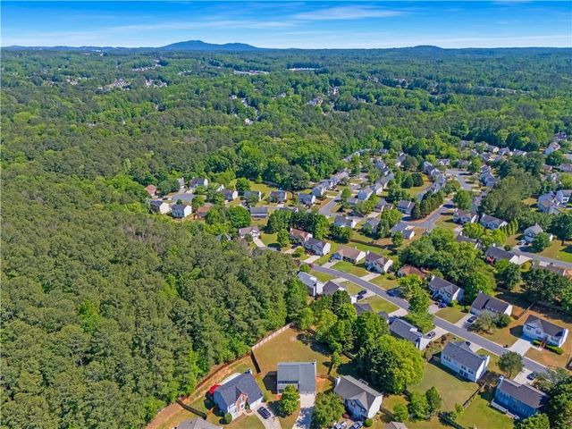375 Darter Pointe NW, Kennesaw, GA 30144
