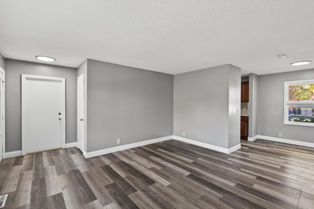 8114 Emerson Avenue S, Bloomington, MN 55420