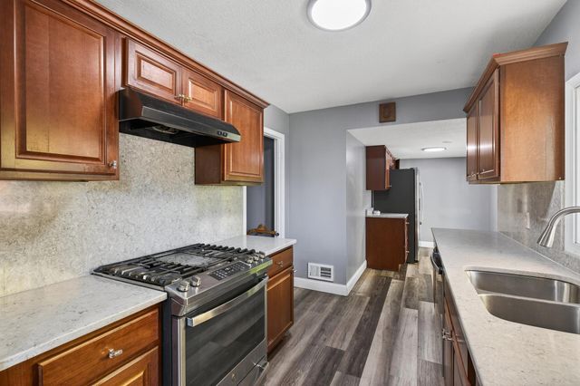 8114 Emerson Avenue S, Bloomington, MN 55420