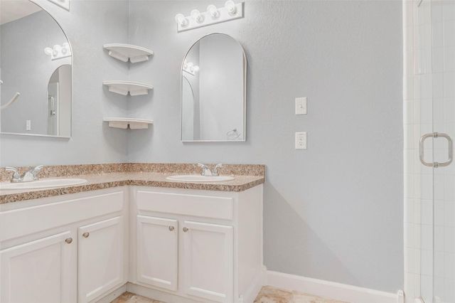 814 Mills Creek Lane, La Marque, TX 77568