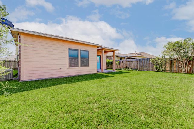 814 Mills Creek Lane, La Marque, TX 77568