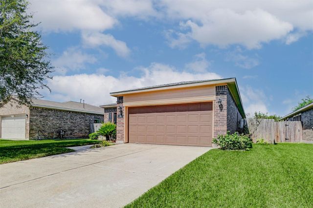 814 Mills Creek Lane, La Marque, TX 77568