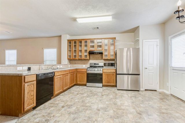 814 Mills Creek Lane, La Marque, TX 77568