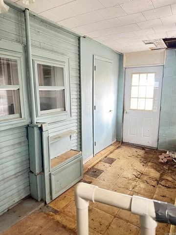 403 Seventh, Mena, AR 71953