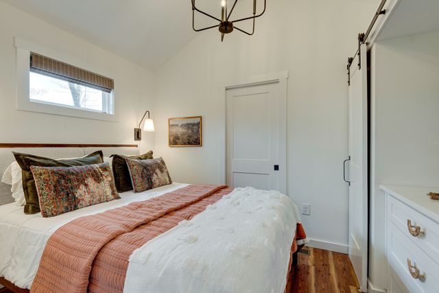 92 Hemlock Cv, Tracy City, TN 37387