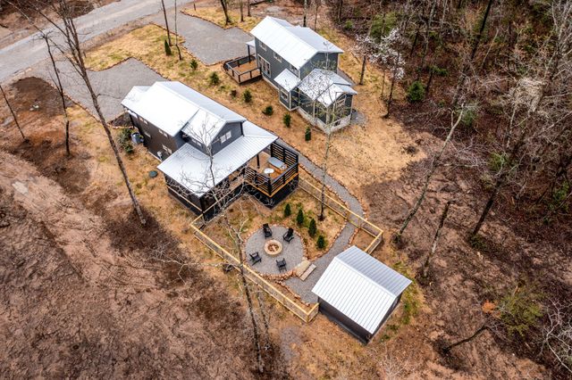 92 Hemlock Cv, Tracy City, TN 37387