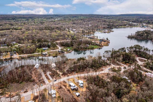 92 Hemlock Cv, Tracy City, TN 37387