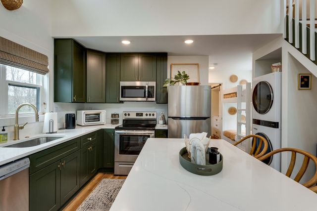 92 Hemlock Cv, Tracy City, TN 37387