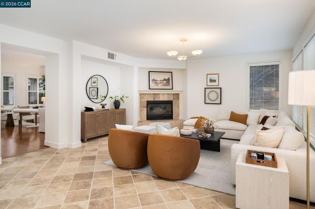 298 Sullivan Ct, Pleasanton, CA 94566