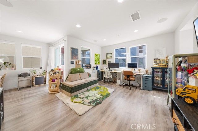 116 Tenor, Irvine, CA 92618